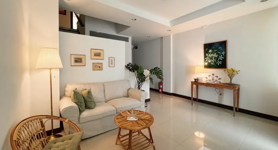 Reihenhaus zum Kauf mit 4 Zimmer in Mueang Chiang Mai, Chiang Mai