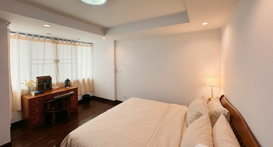 Reihenhaus zum Kauf mit 4 Zimmer in Mueang Chiang Mai, Chiang Mai