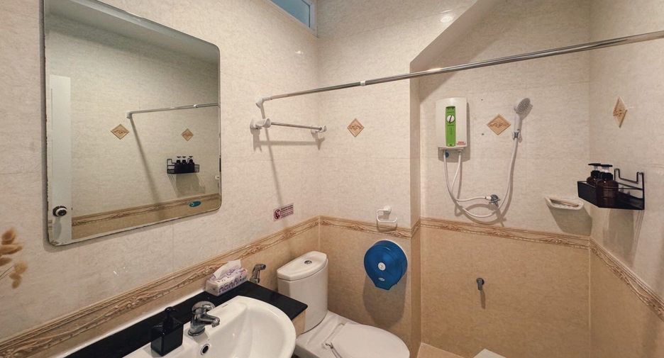 Reihenhaus zum Kauf mit 4 Zimmer in Mueang Chiang Mai, Chiang Mai