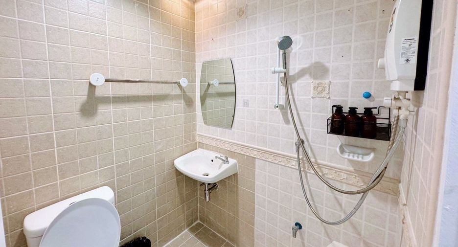 Reihenhaus zum Kauf mit 4 Zimmer in Mueang Chiang Mai, Chiang Mai