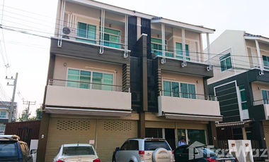 For sale 4 bedrooms retail Space in Mueang Chiang Mai, Chiang Mai