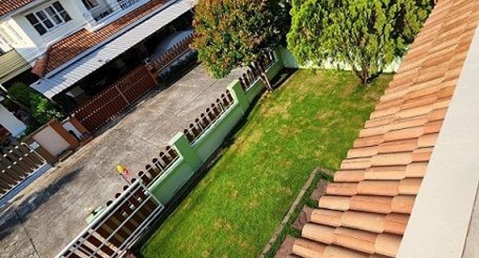 For rent 3 bedrooms house in Si Racha, Chonburi