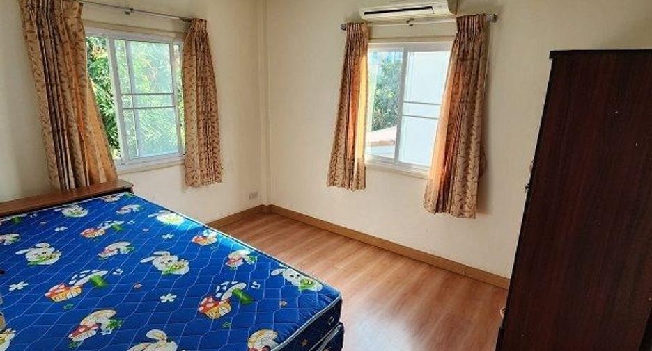For rent 3 bedrooms house in Si Racha, Chonburi