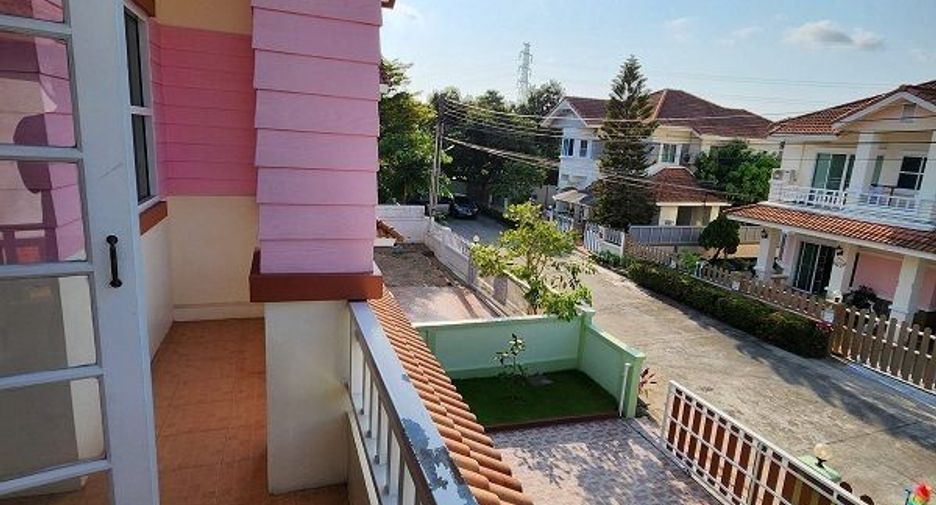 For rent 3 bedrooms house in Si Racha, Chonburi