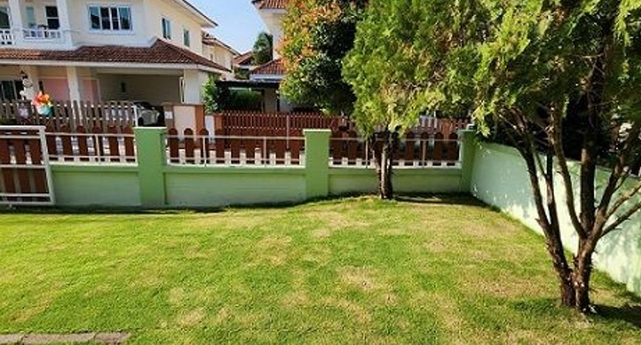 For rent 3 bedrooms house in Si Racha, Chonburi