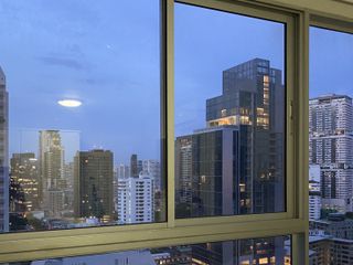 For sale studio condo in Khlong Toei, Bangkok