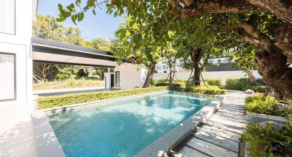 Villa en alquiler de 4 habitaciones en Mueang Chiang Mai, Chiang Mai