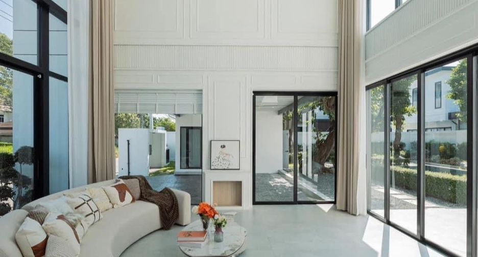 Villa en alquiler de 4 habitaciones en Mueang Chiang Mai, Chiang Mai