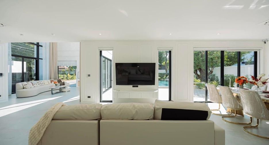 Villa en alquiler de 4 habitaciones en Mueang Chiang Mai, Chiang Mai