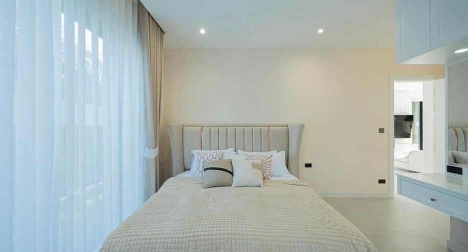 Villa en alquiler de 4 habitaciones en Mueang Chiang Mai, Chiang Mai