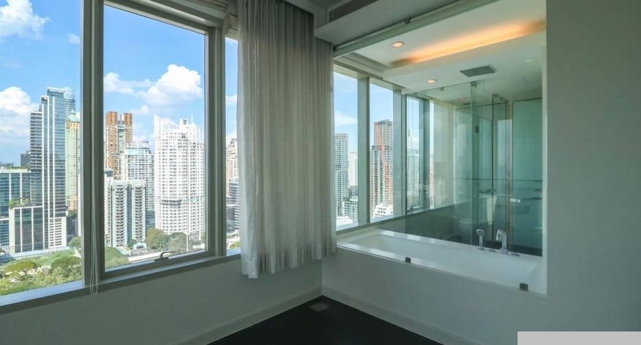 Condo en venta de 4 habitaciones en Pathum Wan, Bangkok