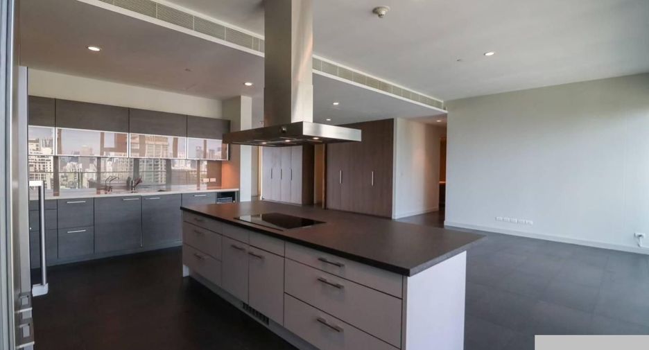 Condo en venta de 4 habitaciones en Pathum Wan, Bangkok