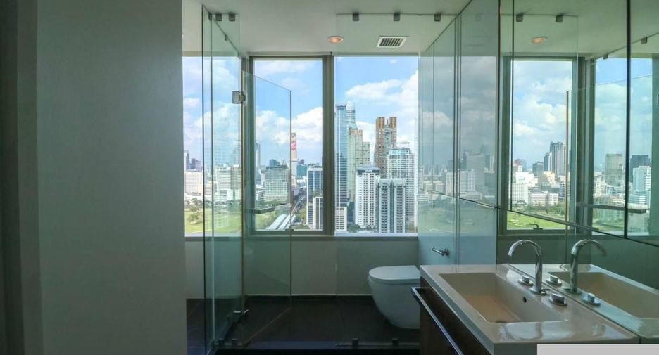 Condo en venta de 4 habitaciones en Pathum Wan, Bangkok