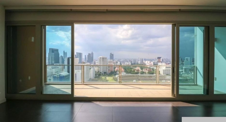 Condo en venta de 4 habitaciones en Pathum Wan, Bangkok
