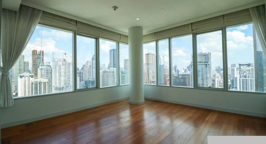 Condo en venta de 4 habitaciones en Pathum Wan, Bangkok