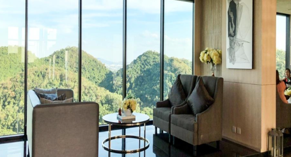 For sale and for rent 2 bedrooms condo in Si Racha, Chonburi