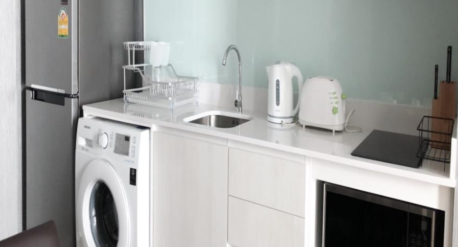 For sale and for rent 2 bedrooms condo in Si Racha, Chonburi