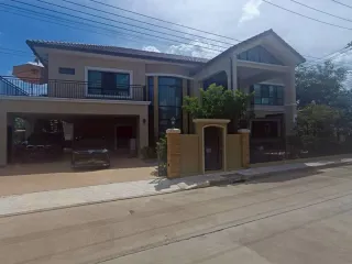 For rent 6 bedrooms house in Mae Rim, Chiang Mai
