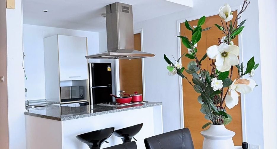 For sale 2 bedrooms condo in Khlong Toei, Bangkok