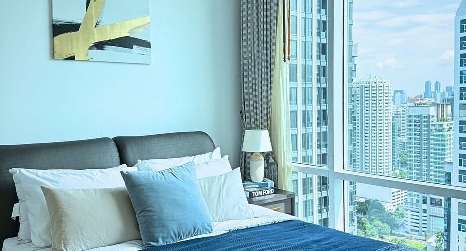 For sale 2 bedrooms condo in Khlong Toei, Bangkok