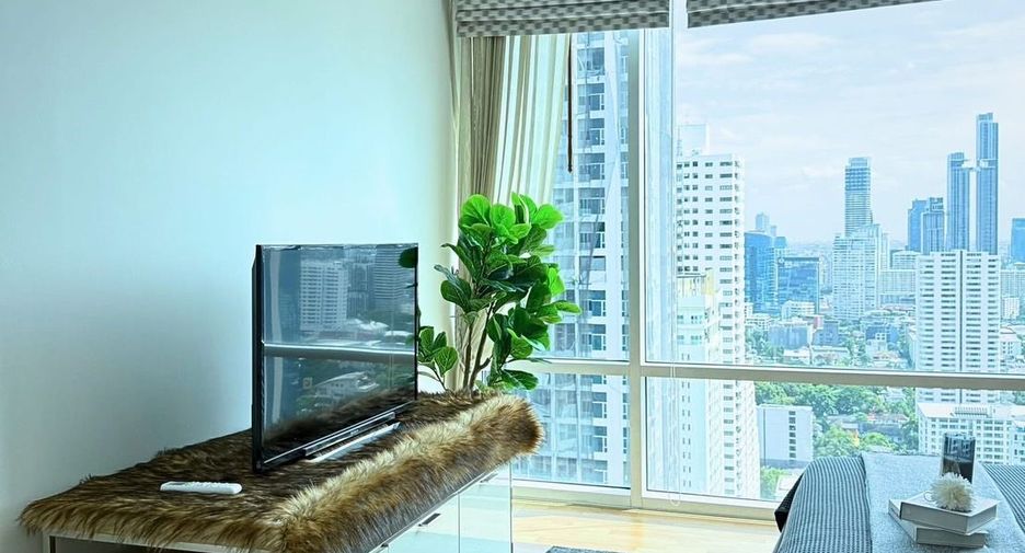 For sale 2 bedrooms condo in Khlong Toei, Bangkok