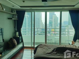 Wohnung zum Kauf mit 4 Zimmer in Khlong Toei, Bangkok