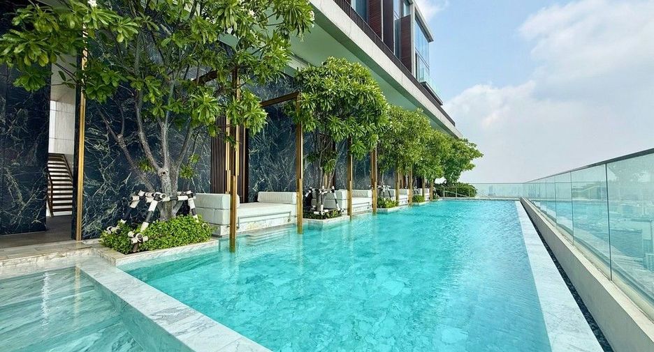 À vendre 2 chambres condo à Pathum Wan, Bangkok