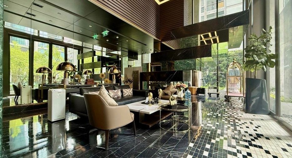 À vendre 2 chambres condo à Pathum Wan, Bangkok