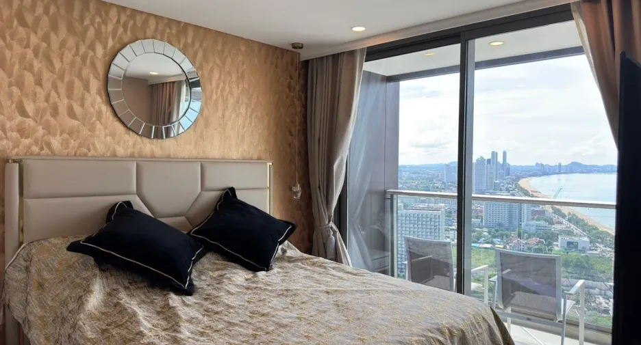 For sale 1 bed condo in Bang Lamung, Chonburi