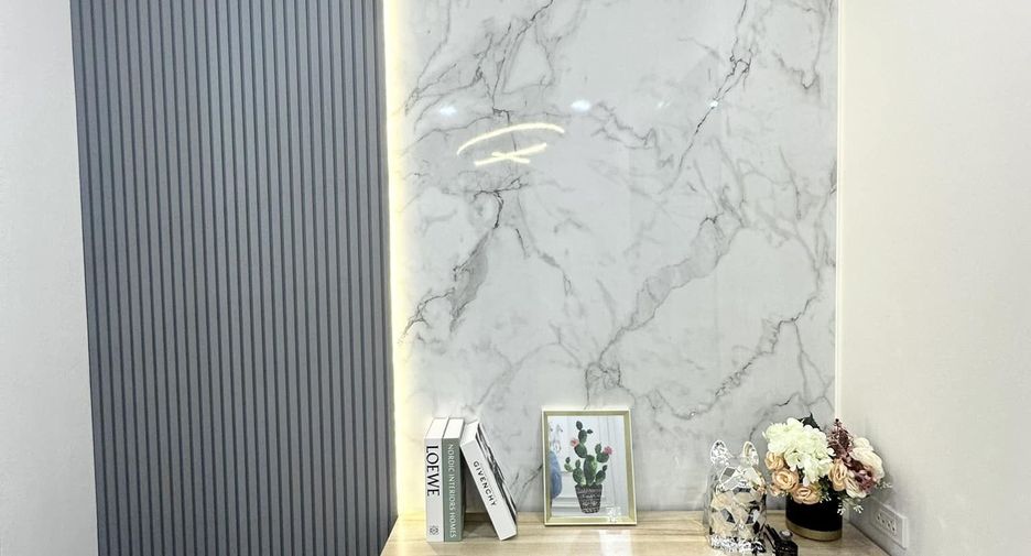 For sale studio condo in Wang Thonglang, Bangkok