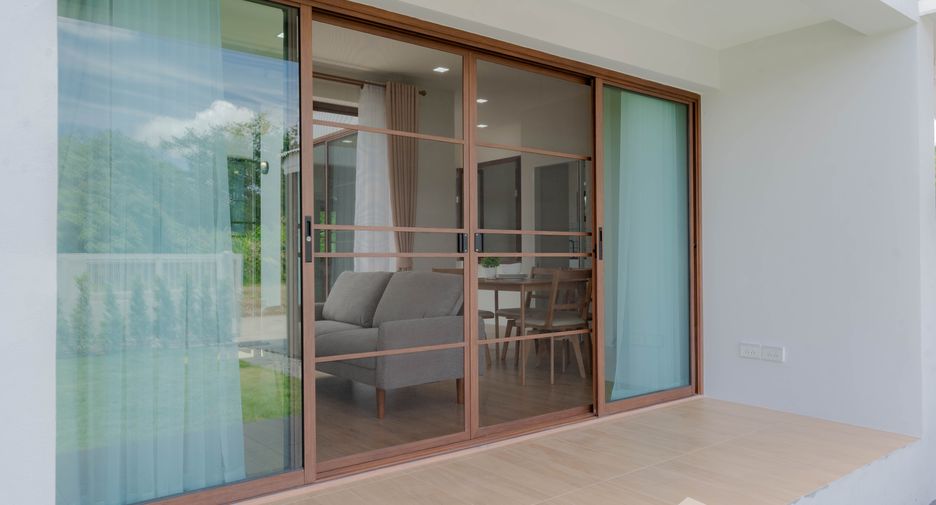 For sale 2 bedrooms house in Saraphi, Chiang Mai