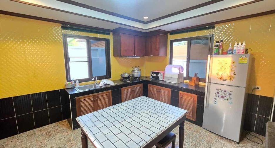 Villa zur Miete mit 4 Zimmer in Bang Lamung, Chonburi