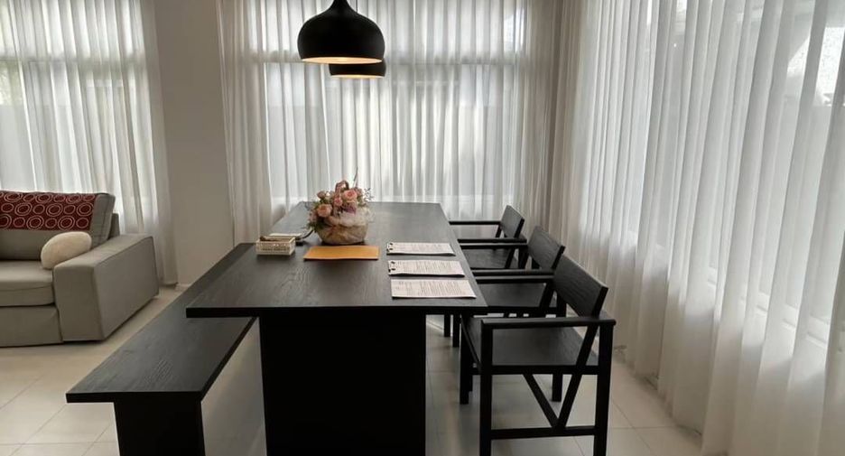 For sale 3 bedrooms house in Mueang Chiang Mai, Chiang Mai