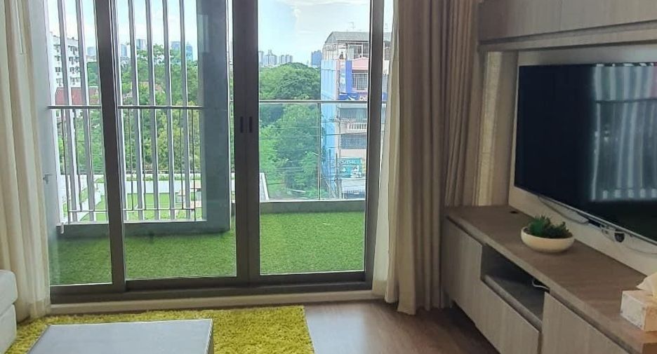 Condo en venta de 2 habitaciones en Lat Phrao, Bangkok