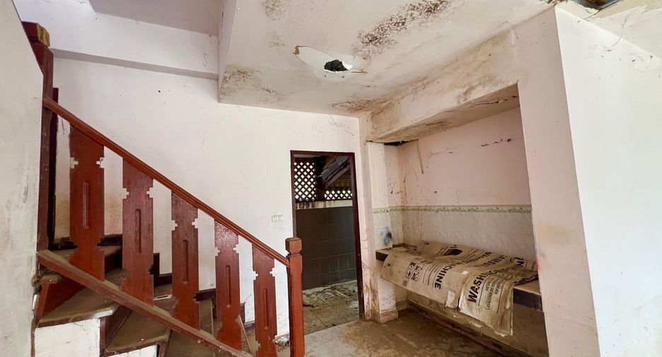 For sale 4 bedrooms house in Ko Samui, Surat Thani