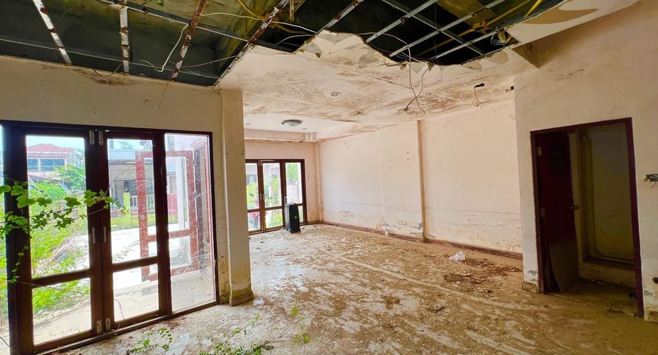 For sale 4 bedrooms house in Ko Samui, Surat Thani