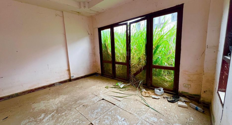 For sale 4 bedrooms house in Ko Samui, Surat Thani