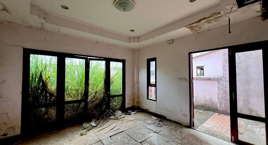 For sale 4 bedrooms house in Ko Samui, Surat Thani