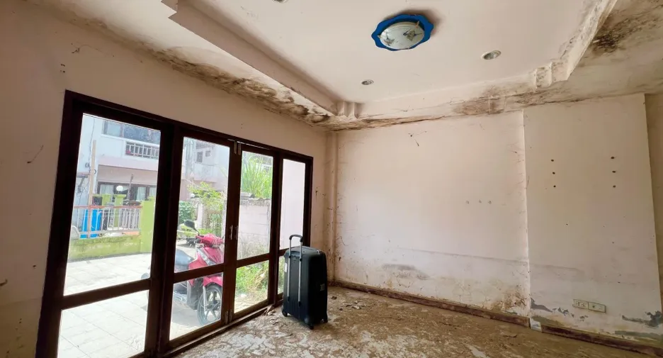 For sale 4 bedrooms house in Ko Samui, Surat Thani