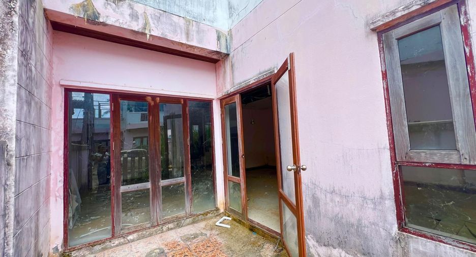 For sale 4 bedrooms house in Ko Samui, Surat Thani
