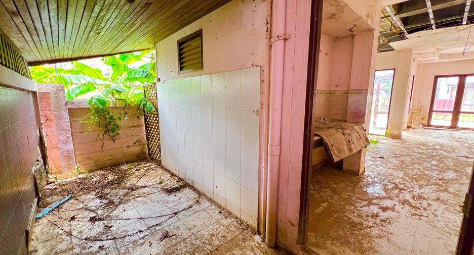 For sale 4 bedrooms house in Ko Samui, Surat Thani