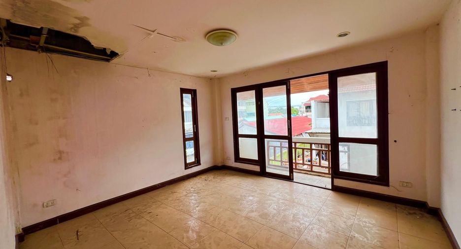 For sale 4 bedrooms house in Ko Samui, Surat Thani