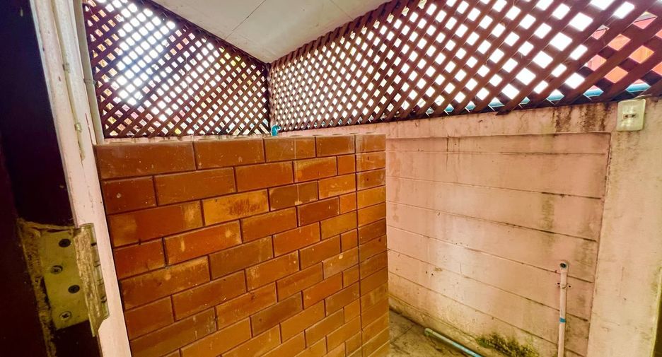 For sale 4 bedrooms house in Ko Samui, Surat Thani