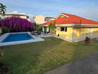 Casa en venta de 3 habitaciones en Mueang Phuket, Phuket