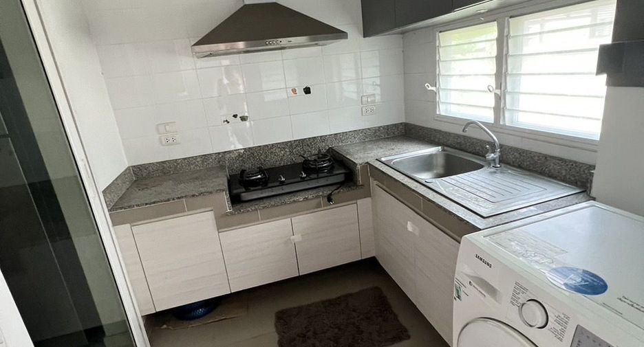 For rent 2 bedrooms house in Mueang Chiang Mai, Chiang Mai