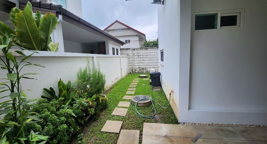 For rent 3 bedrooms house in Mueang Chiang Mai, Chiang Mai
