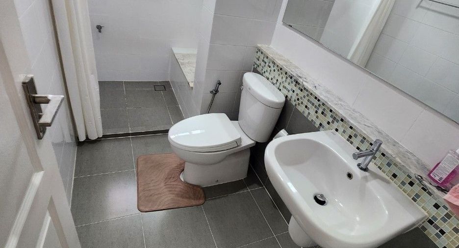 For rent 3 bedrooms house in Mueang Chiang Mai, Chiang Mai