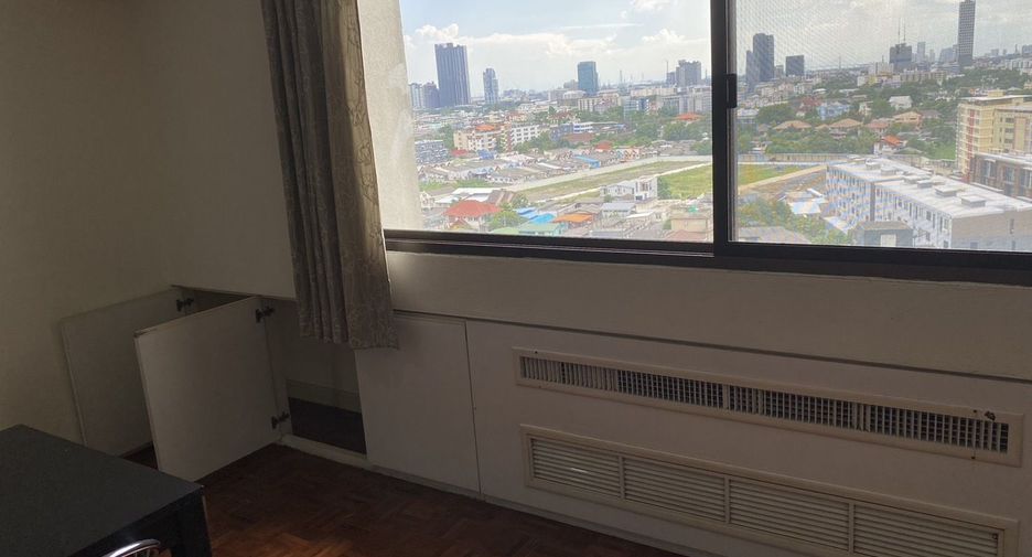 For sale and for rent 2 bedrooms condo in Phra Khanong, Bangkok