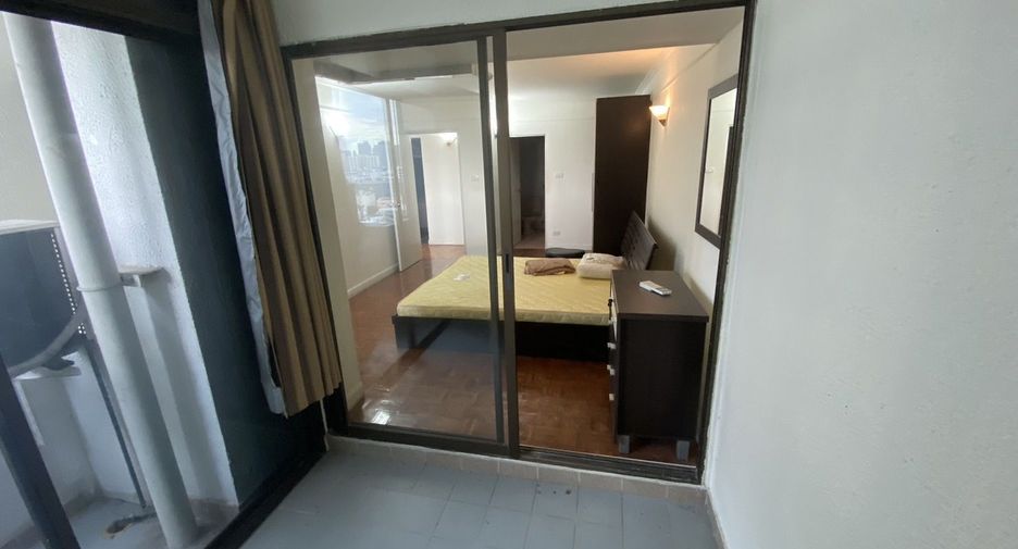 For sale and for rent 2 bedrooms condo in Phra Khanong, Bangkok