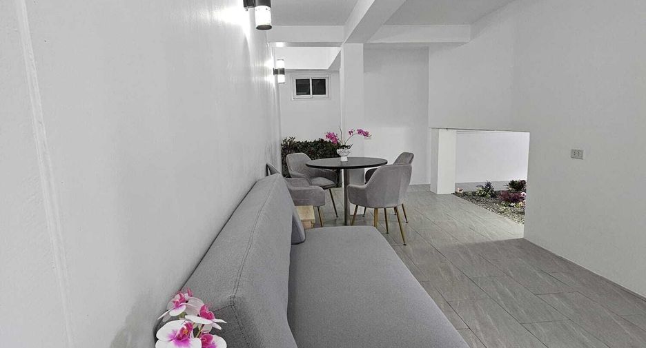 For sale and for rent 3 bedrooms villa in Mueang Phuket, Phuket